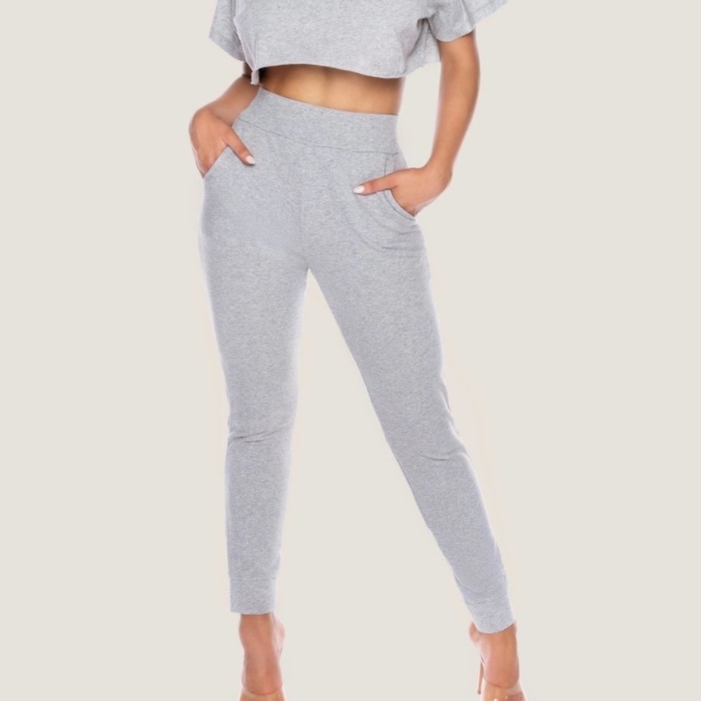 Meshki Grey Joggers Size Small